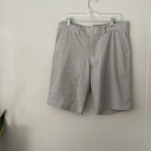 Travis Mathew golf shorts Bermuda shorts